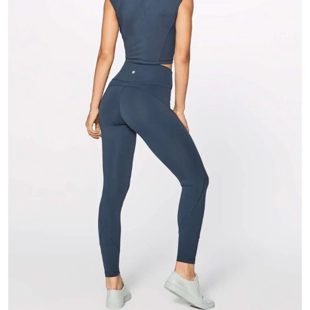 Lululemon In Movement 7/8 Tight (Everlux 25